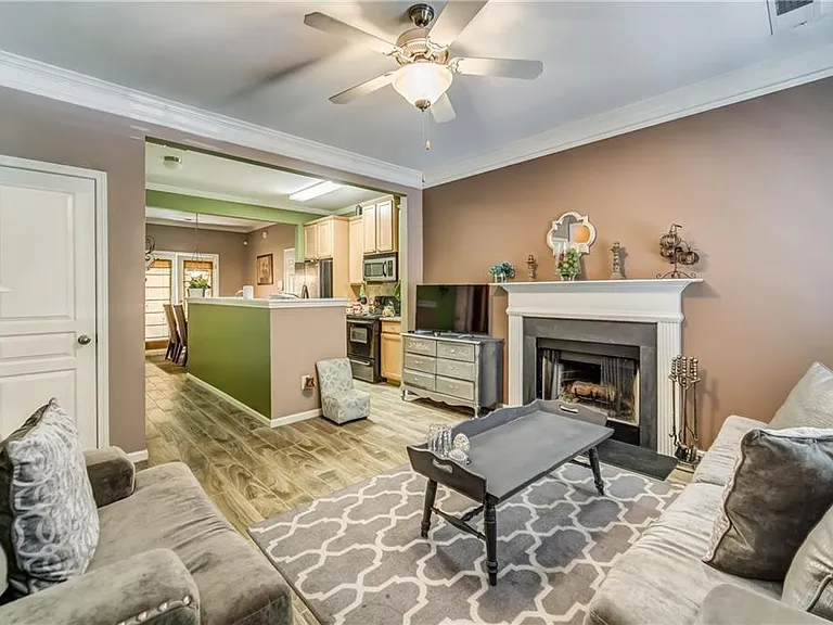 224 W Marietta St — Photo 10