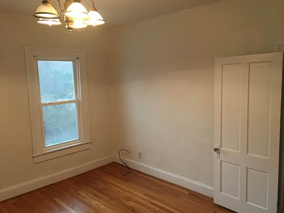 5th image of 218 Lucile Ave