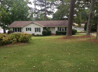 244 S Lakeshore Dr, Carrollton, GA 30117