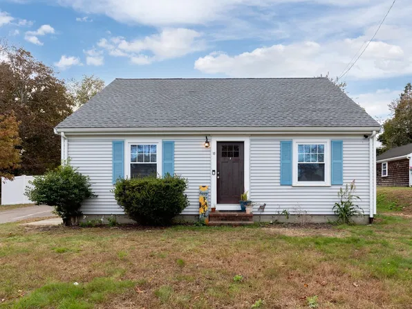 18 Gould Rd, Plymouth, MA 02360