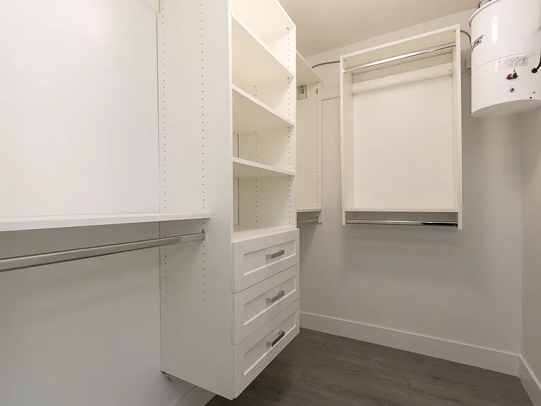 2122 E 32nd Ave #204 — Photo 23