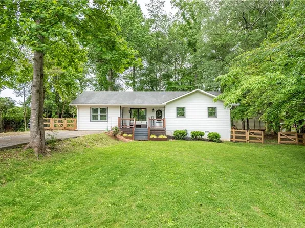 795 Pioneer Rd, Jasper, GA 30143
