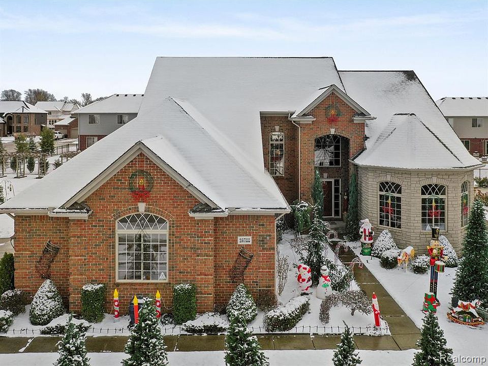 24788 Arrowhead Dr, MI 48042 Zillow