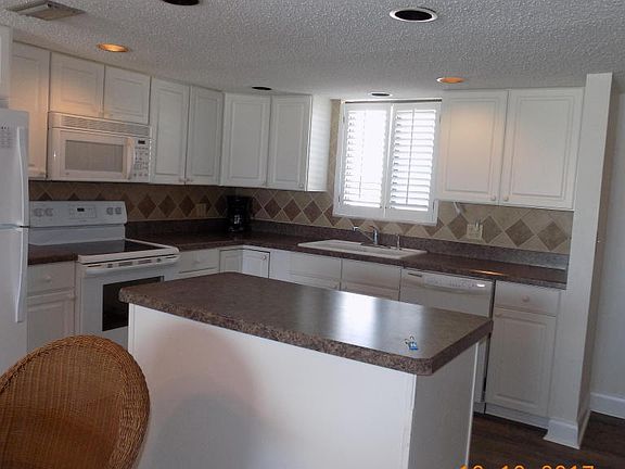 4th image of 935 Ocean Shore Blvd #2140