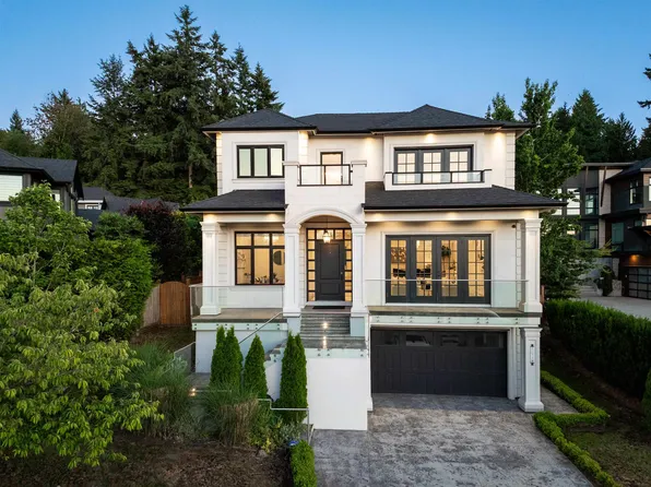 16738 McNair Dr, Surrey, BC V3Z 0P9