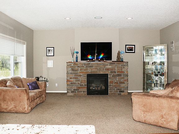 5th image of 9171 River Rock Dr N