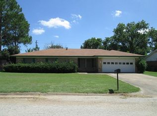 1403 Primrose Ln, Cisco, TX 76437