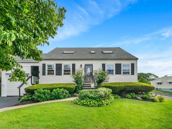 2 Durkin Rd, Salem, MA 01970