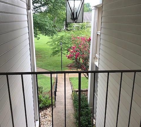 2nd image of 1280 Middle Tennessee Blvd APT G5