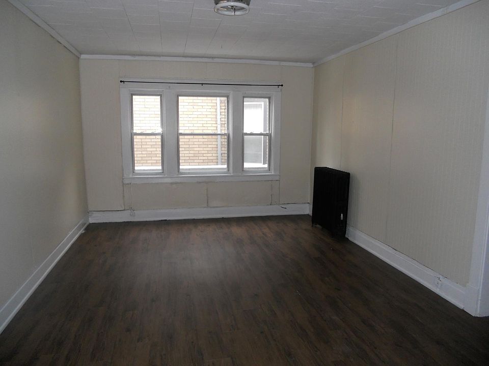 1st image of 496 Elmwood Ave APT 3