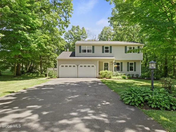 19 Carriage Way, Ballston Spa, NY 12020