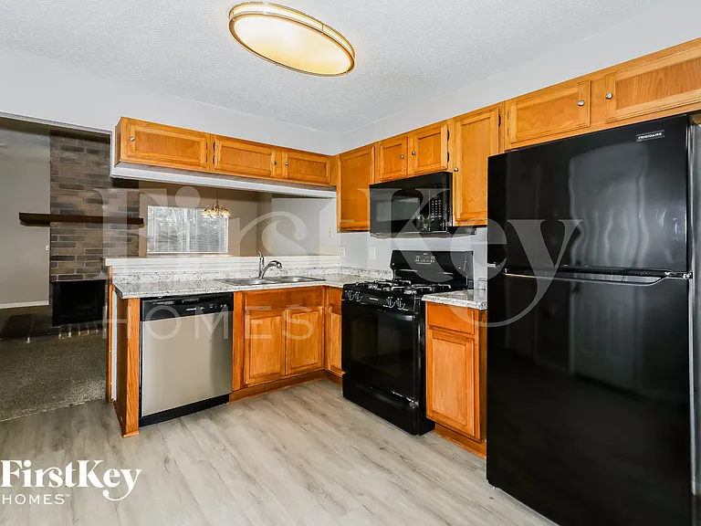 18115 Brooknoll Dr — Photo 8