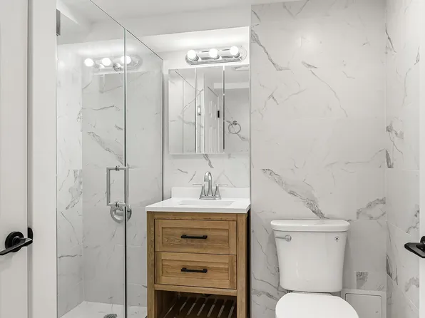 102-10 Queens Boulevard image 4 of 11