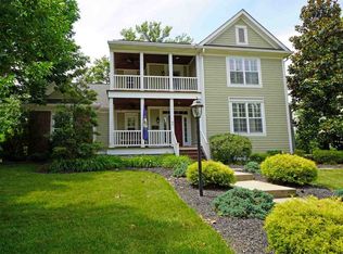 97 W Maple Ave, Fort Mitchell, KY 41011