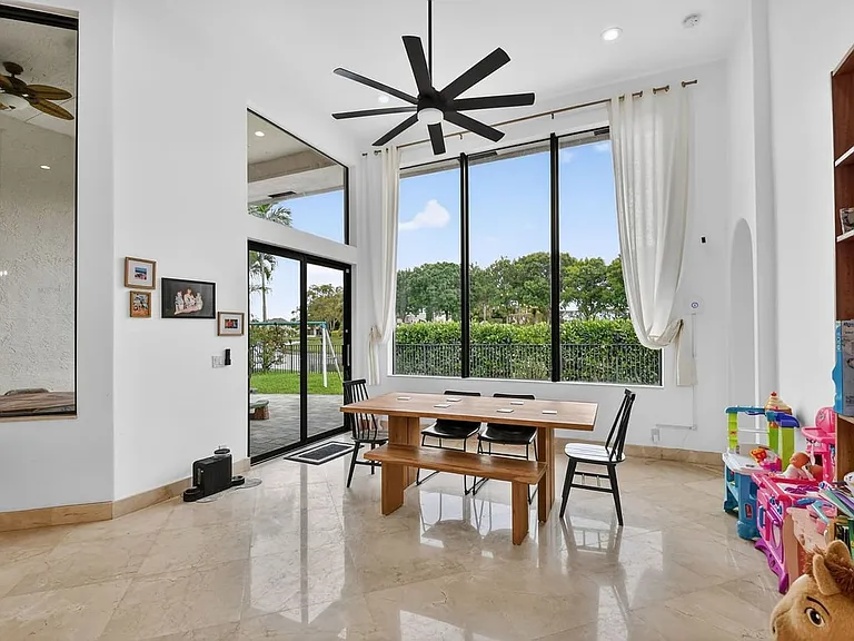 10337 Trianon Pl — Photo 10