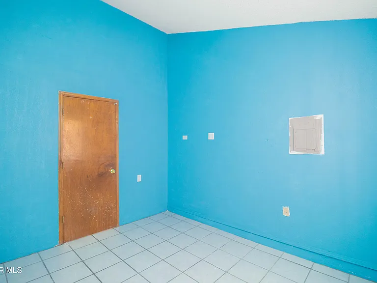 12056 Bellows Ct — Photo 32