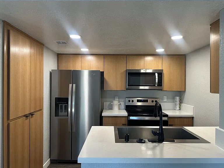 Corona Pointe Resort — Photo 258