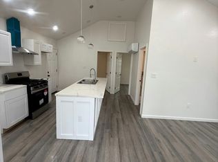 4619 S Raymond Ave, Los Angeles, CA 90037
