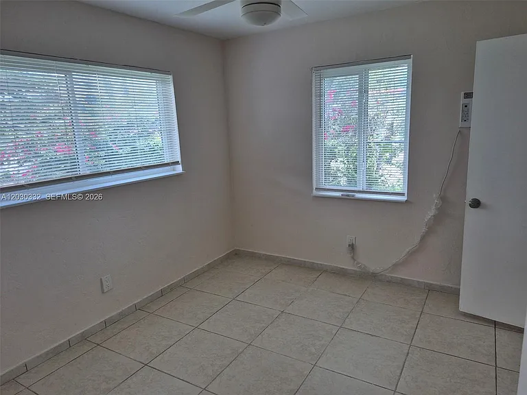 5903 McKinley St — Photo 6