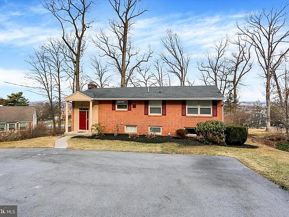 4th image of 115 S Hills Dr