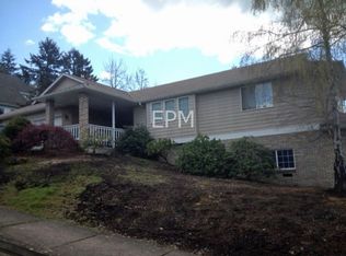 2559 Moon Mountain Dr, Eugene, OR 97403