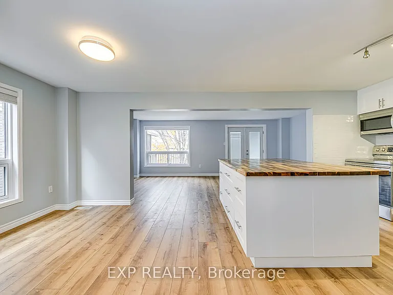 76 Gibb St — Photo 3