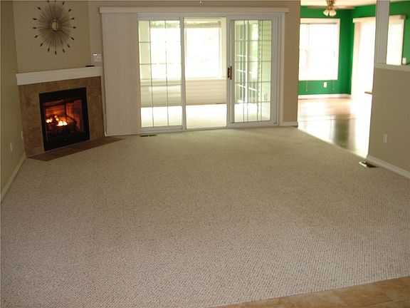 4th image of 4 Ashton Cir