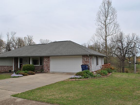 2nd image of 3412 Robinson Dr