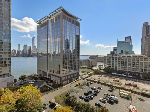 20 2nd Street image 13 of 17