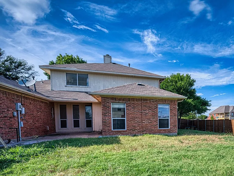 1532 Tanglewood Dr — Photo 32
