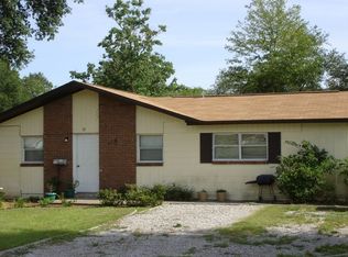 32 9th Ave, Shalimar, FL 32579