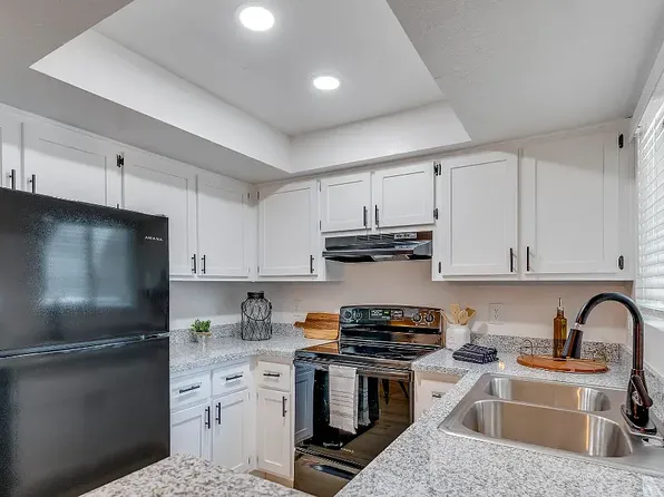 Galleria Apartments