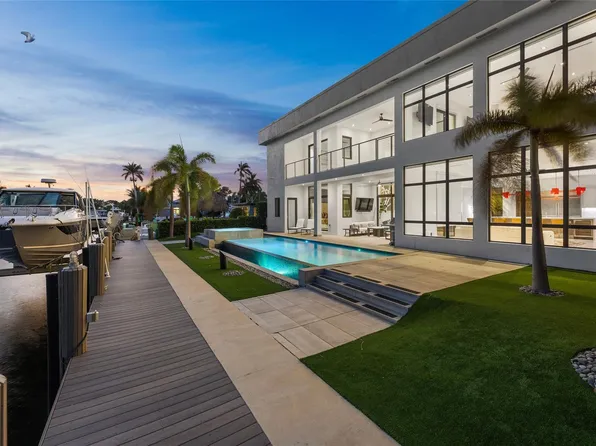 2410 NE 48th Street, Lighthouse Point, FL 33064