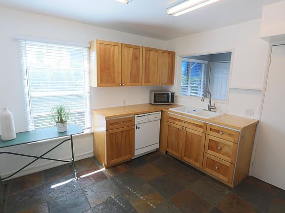 All appliances included