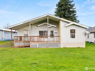 615 California Ave, South Bend, WA 98586