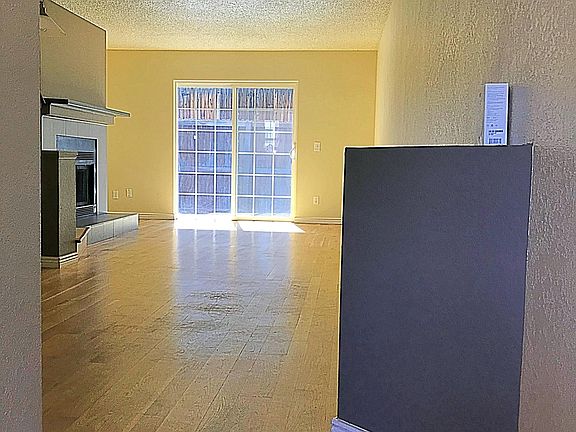 5th image of 1873 Newland Ct