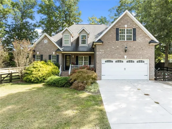 308 Trollinger St, Randleman, NC 27317