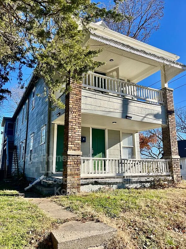 3 bed, 1.0 bath, $850 — Photo 2