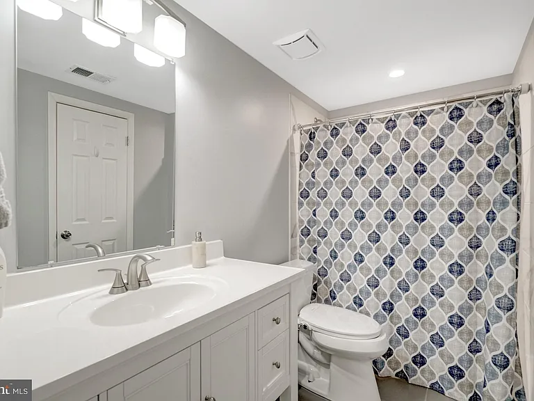 7729 Silver Sage Ct — Photo 58