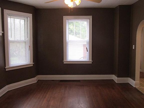 5th image of 2211 Cathedral Ave