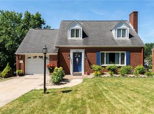 574 Moreland Dr, Pittsburgh, PA