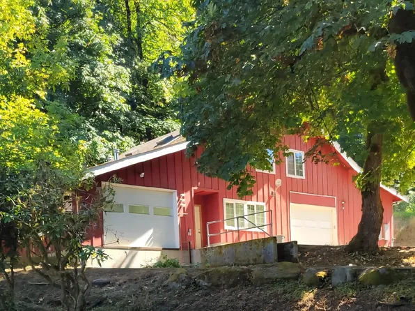 16878 S Clackamas River Dr, Oregon City, OR 97045