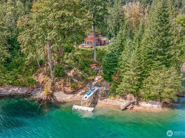 2190 W Cushman Ridge Drive, Hoodsport, WA 98563