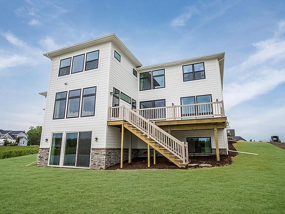 Floor plans and photos shown may include base features along with additional options and upgrades.