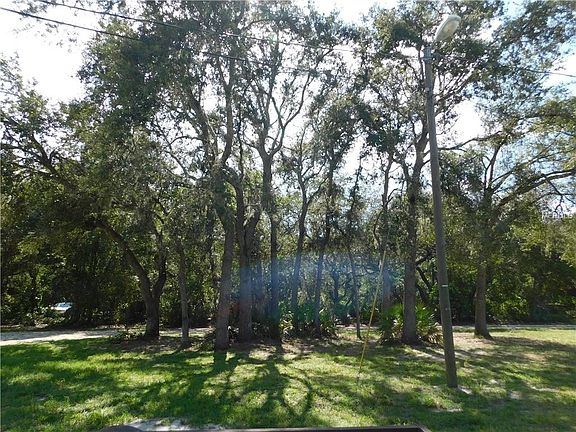 3rd image of 3528 Twisted Oak Ct