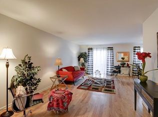 42 Rozalyn Ln, Laurence Harbor, NJ 08879