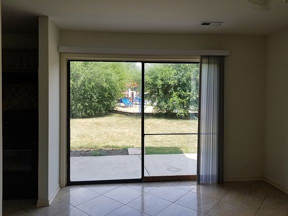 5th image of 1003 Bayside Dr #T