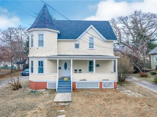 143 Blackamore Ave, Cranston, RI 02910
