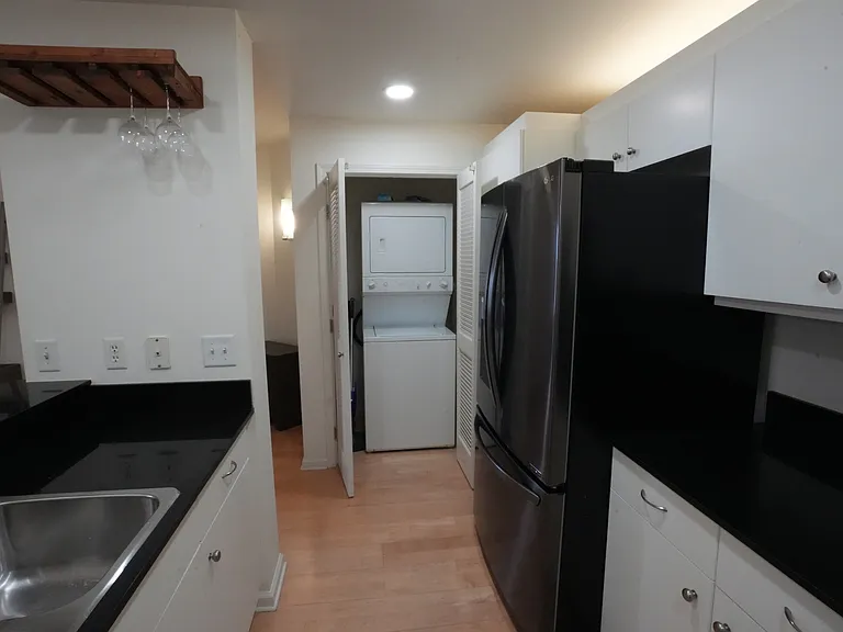 1655 Mission St #930 — Photo 13