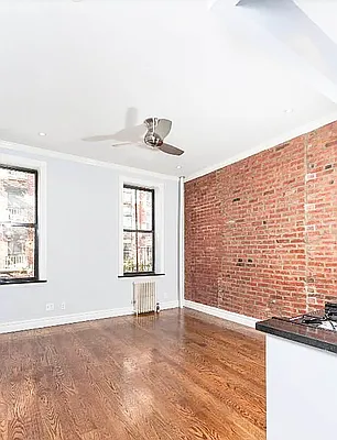 Rented by Century 21 Premier  | media 9